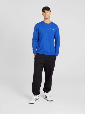 Champion Authentic Athletic Apparel Sweatshirt i blå