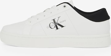 Baskets basses 'Classic' Calvin Klein Jeans en blanc : devant
