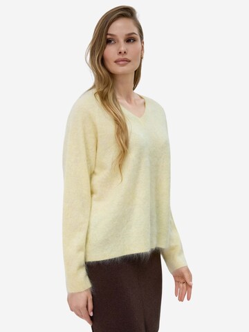 BELLEMERE NEW YORK Sweater in Yellow