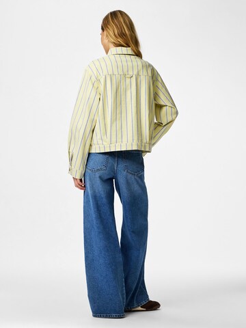 PIECES Overgangsjakke 'PCBillo' i gul