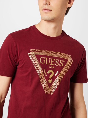 T-Shirt GUESS en rouge