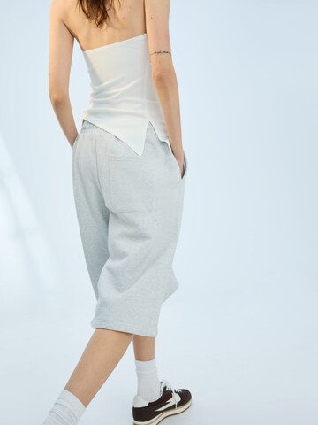 Wide Leg Pantalon Bershka en gris