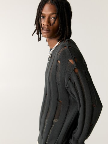 Pull&Bear Pullover i grå