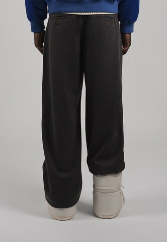 Wide Leg Pantalon à pince 'Powder' Prohibited en gris