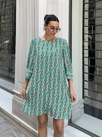 For You Moda Jurk in Groen: voorkant