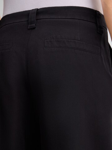 STRELLSON Loosefit Chino in Zwart