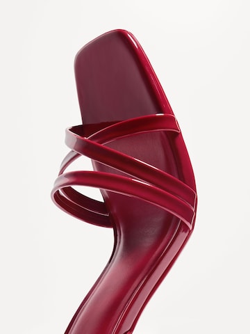 Bershka Sandal in Red