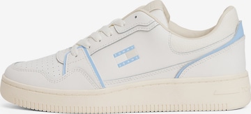 Tommy Jeans Sneakers laag 'Heritage' in Beige: voorkant