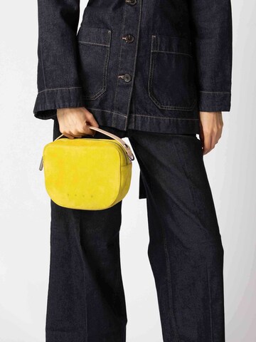 BREE - Mala de ombro 'The Icons Cube' em amarelo