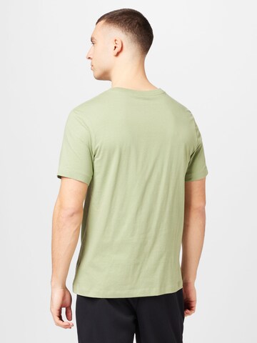 T-Shirt Nike Sportswear en vert