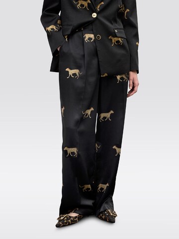 Lola Casademunt Regular Trousers in Black: front