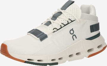 Sneaker bassa 'Cloudnova 2' di On in beige: frontale