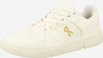 On Sneakers 'The Roger Clubhouse Ace' in White: front