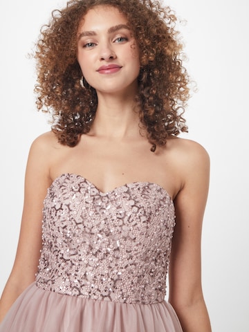 Robe de cocktail Laona en rose