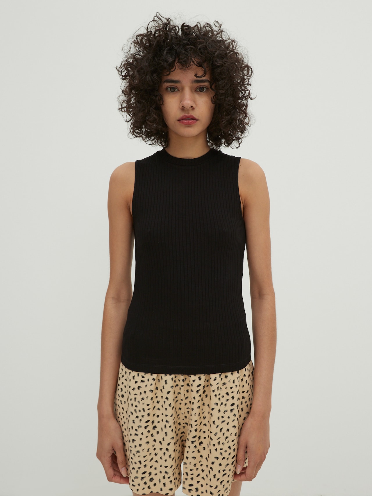 EDITED Produkte Top 'Naela' schwarz