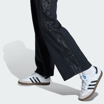 Loosefit Pantalon ADIDAS ORIGINALS en noir