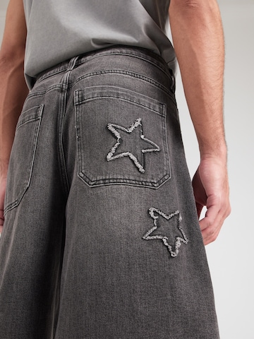 HOLLISTER Baggy Jeans i grå