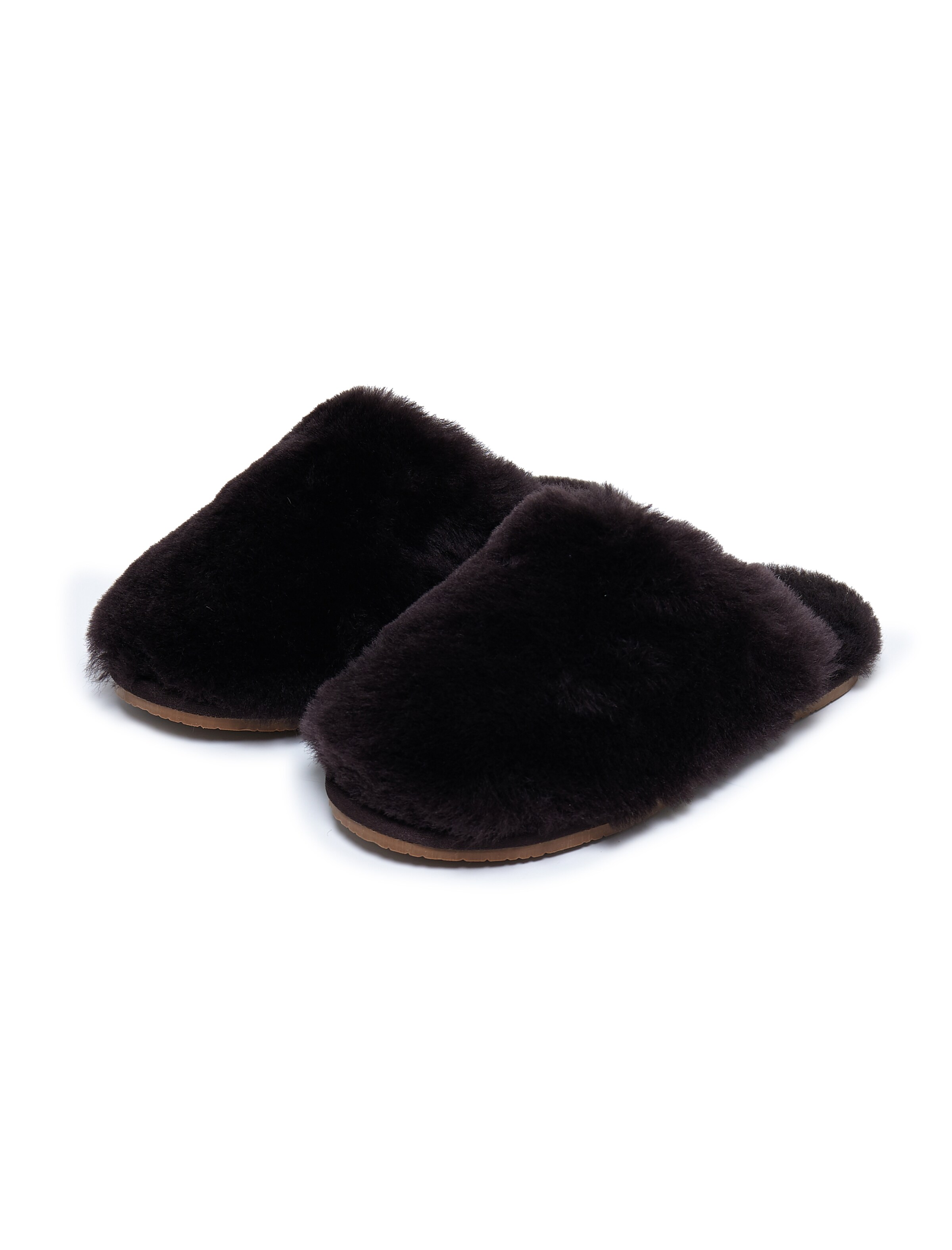 Loungeable Slippers in Brown