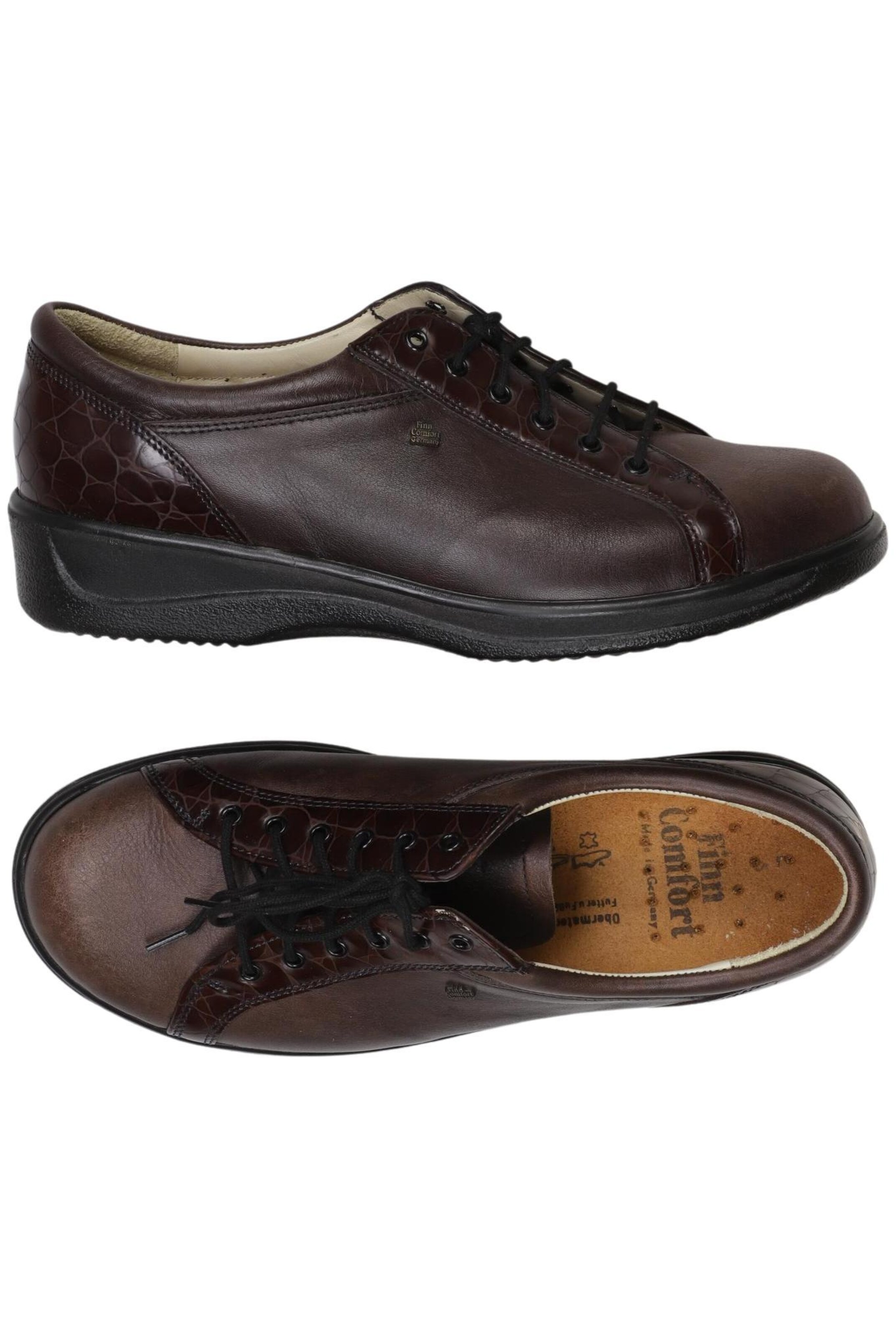 Finn Comfort Flats & Loafers in 39 in Brown: front