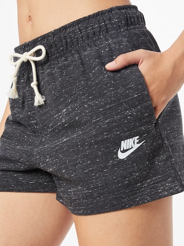 juoda Nike Sportswear Standartinis Kelnės