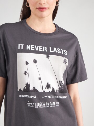 VANS Υπερμέγεθες μπλουζάκι 'NEVERLASTING' σε γκρι