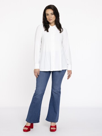 Yoek Blouse in White