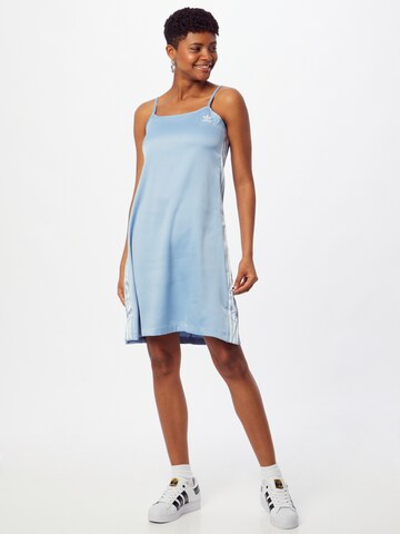 ADIDAS ORIGINALS - Vestido en azul: frente