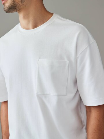 T-Shirt Next en blanc