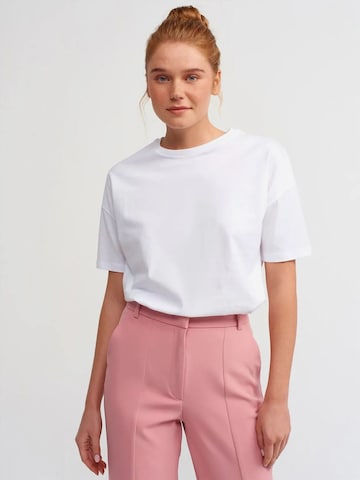 T-shirt Dilvin en blanc : devant