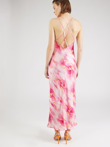 SWING Dress in Pink