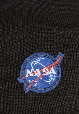 Mister Tee Sapka 'NASA Embroidery' - fekete