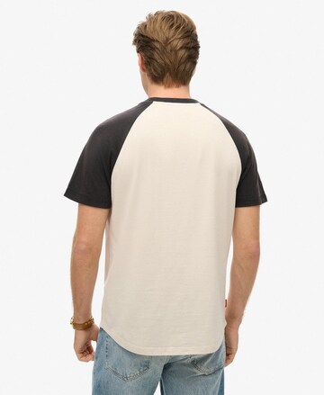 Superdry Μπλουζάκι 'ESSENTIAL' σε μπεζ