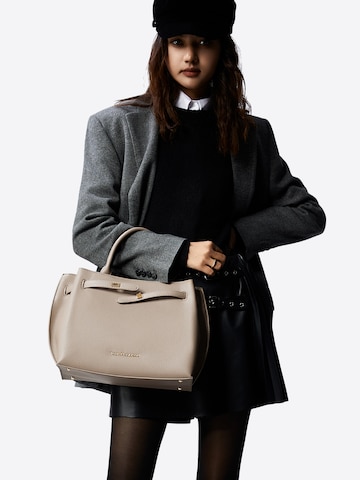 Victoria Hyde Handtasche in Grau