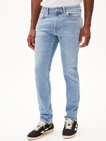 ARMEDANGELS Slimfit Jeans 'IAAN' in Blauw: voorkant