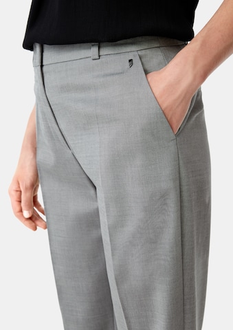 Regular Pantalon à plis COMMA en gris