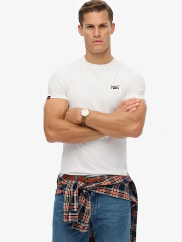 Superdry & Co Paita 'ESSENTIAL' värissä valkoinen: etupuoli