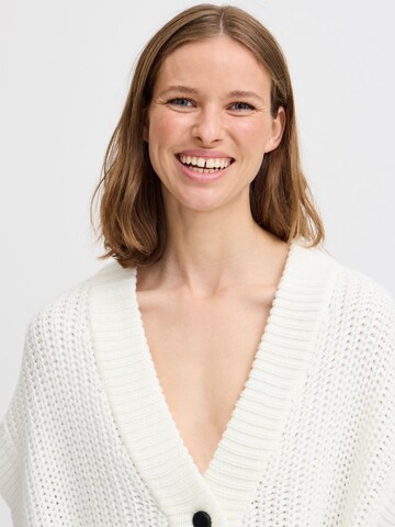 b.young Gebreid vest 'BYOtinka' in Wit