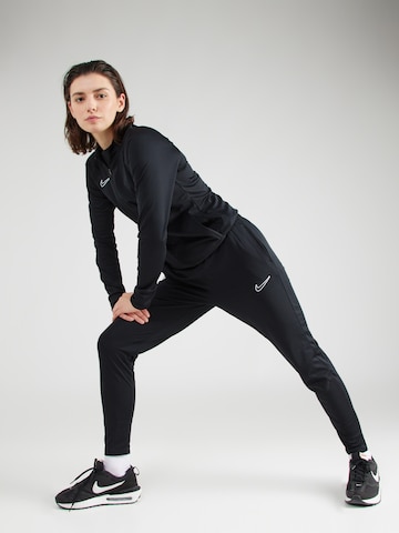 NIKE Тренировочный костюм в Черный