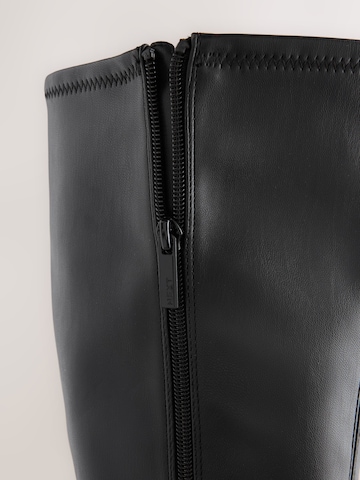 Next Boot in Black