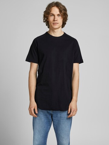 JACK & JONES - Ajuste regular Camiseta en negro: frente