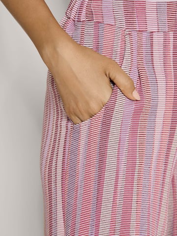 MADELEINE Loosefit Hose in Pink