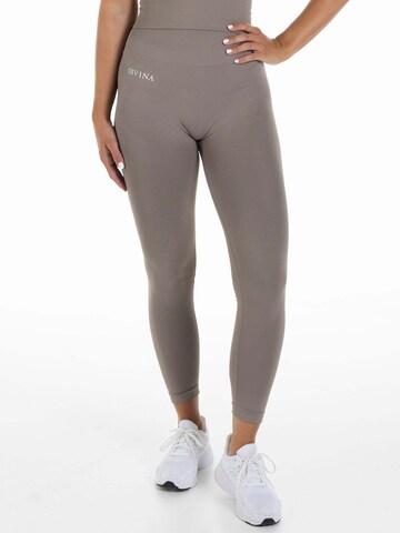 Divina Skinny Sporthose 'Sleek' in Braun: Vorderseite