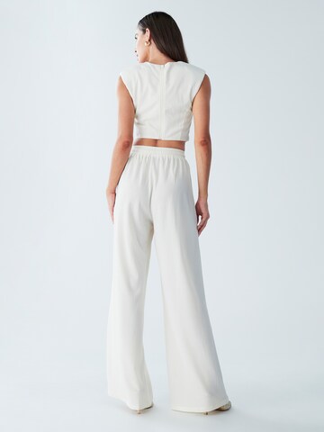 Wide leg Pantaloni 'AQUA' di BWLDR in bianco: dietro