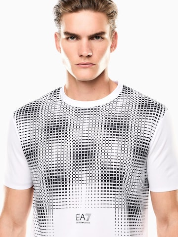 Maglietta di Emporio Armani in bianco