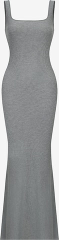 Robe 'Ribbed Tank Top Maxikleid' cfab (formerly creamy fabrics) en gris : devant