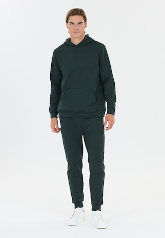 Virtus Loose fit Workout Pants 'Taro V2' in Green