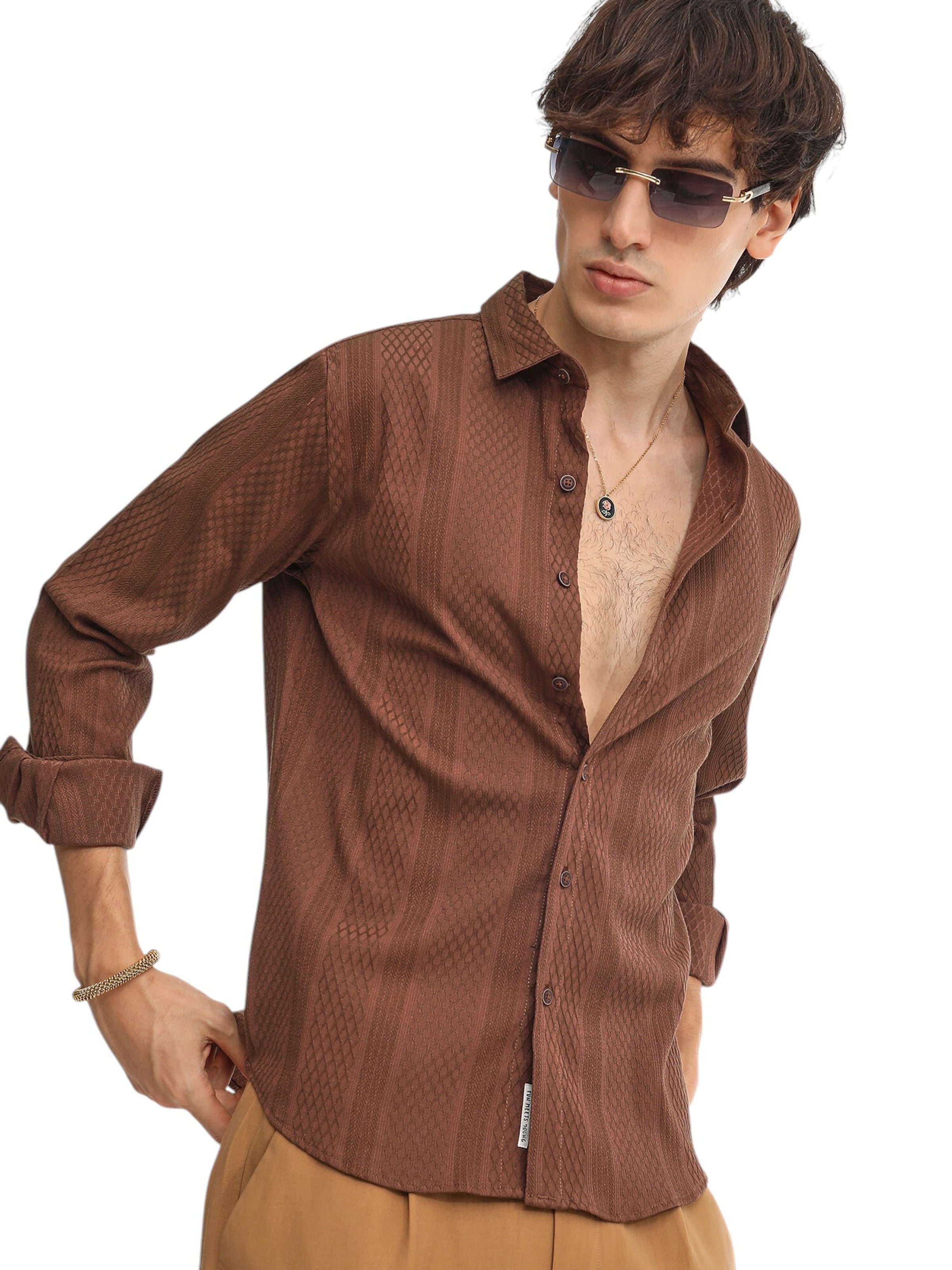 Regular fit Camicia 'Tarah' di Campus Sutra in marrone