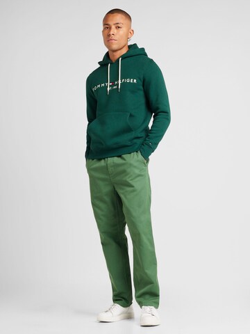 Carhartt WIP Regular Pants 'Flint' in Green