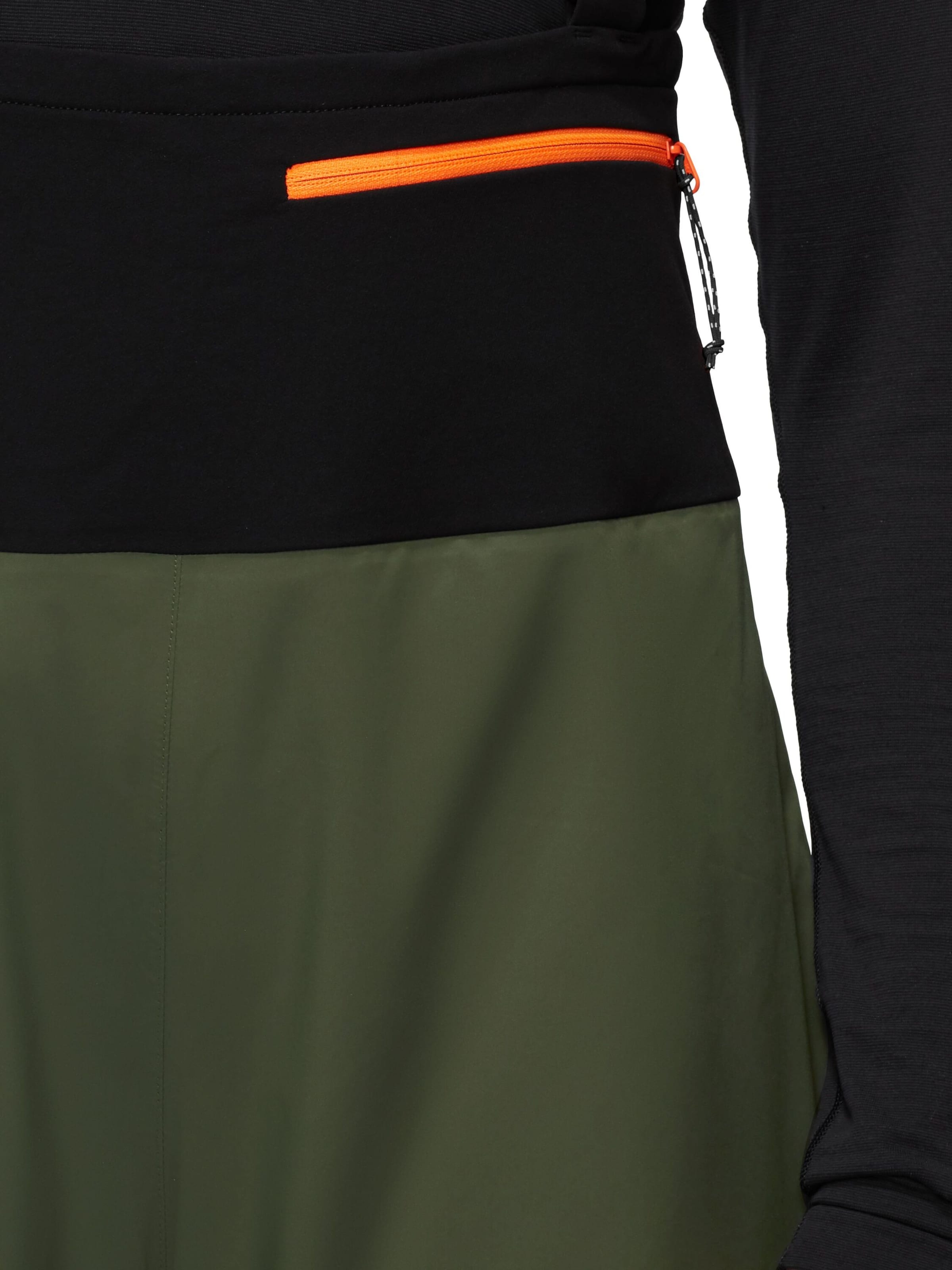 MAMMUT Regular Outdoor Pants 'HS Bib' in Green