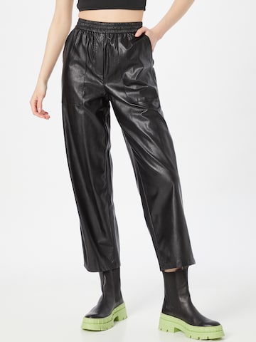 OUI Loose fit Pants in Black: front